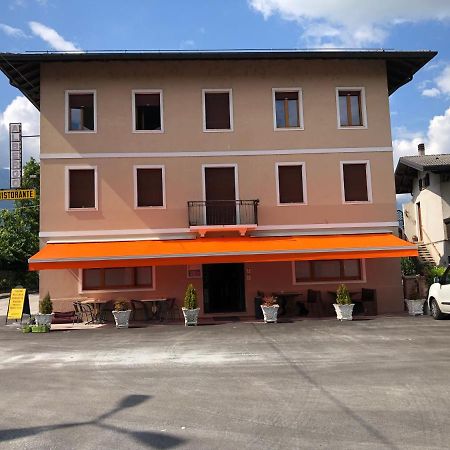 Locanda Alla Stazione Santa Giustina  Ngoại thất bức ảnh